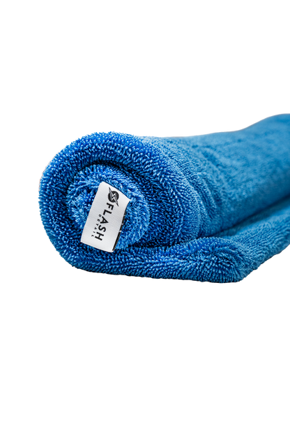 THE GIANT FLASH TOWEL